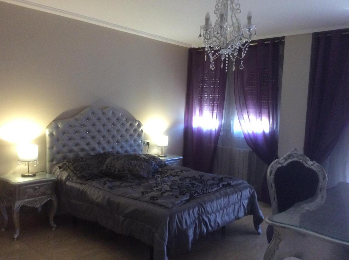 Hostal Mont Royal لقنت المظهر الخارجي الصورة