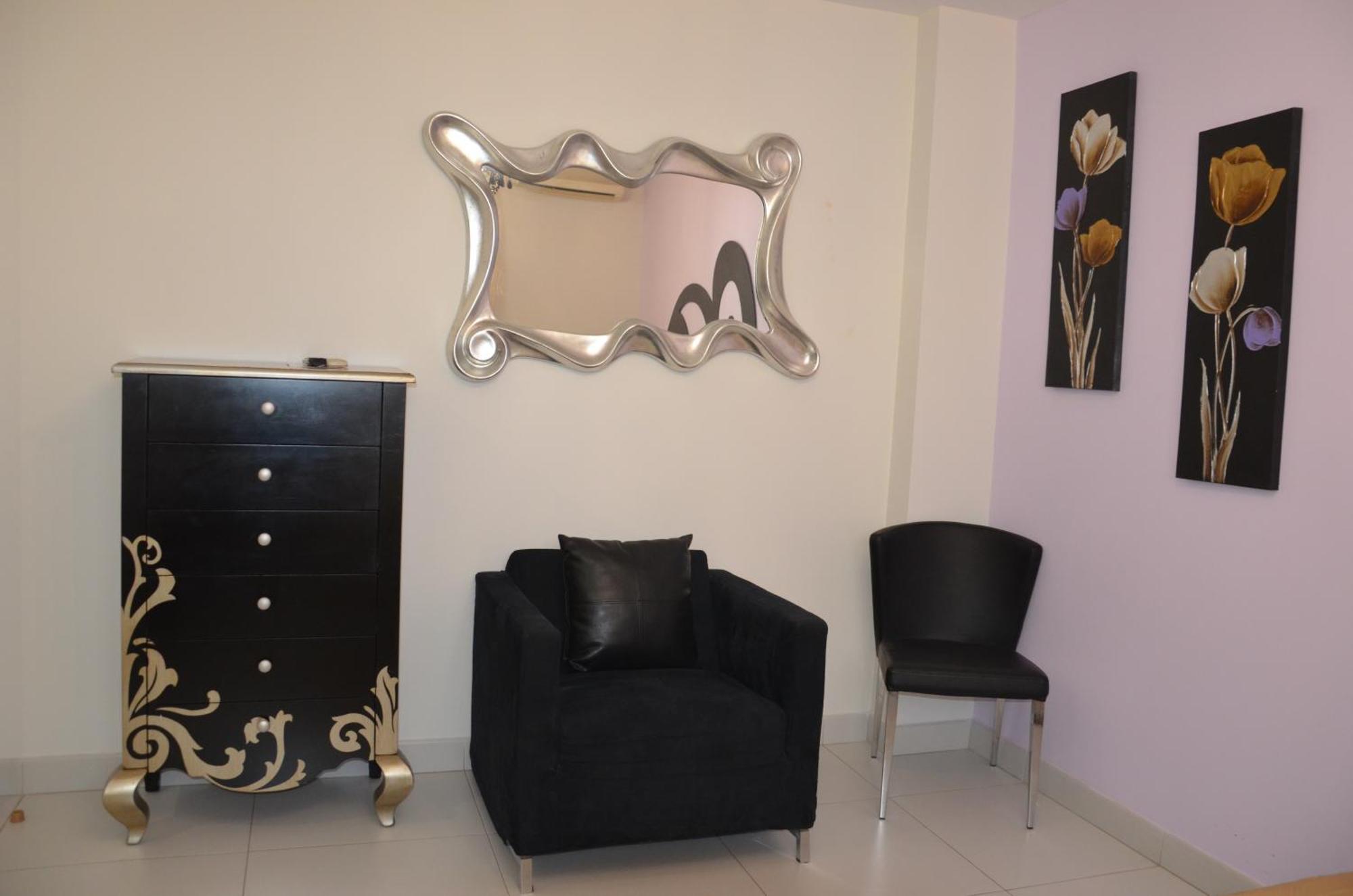 Hostal Mont Royal لقنت المظهر الخارجي الصورة