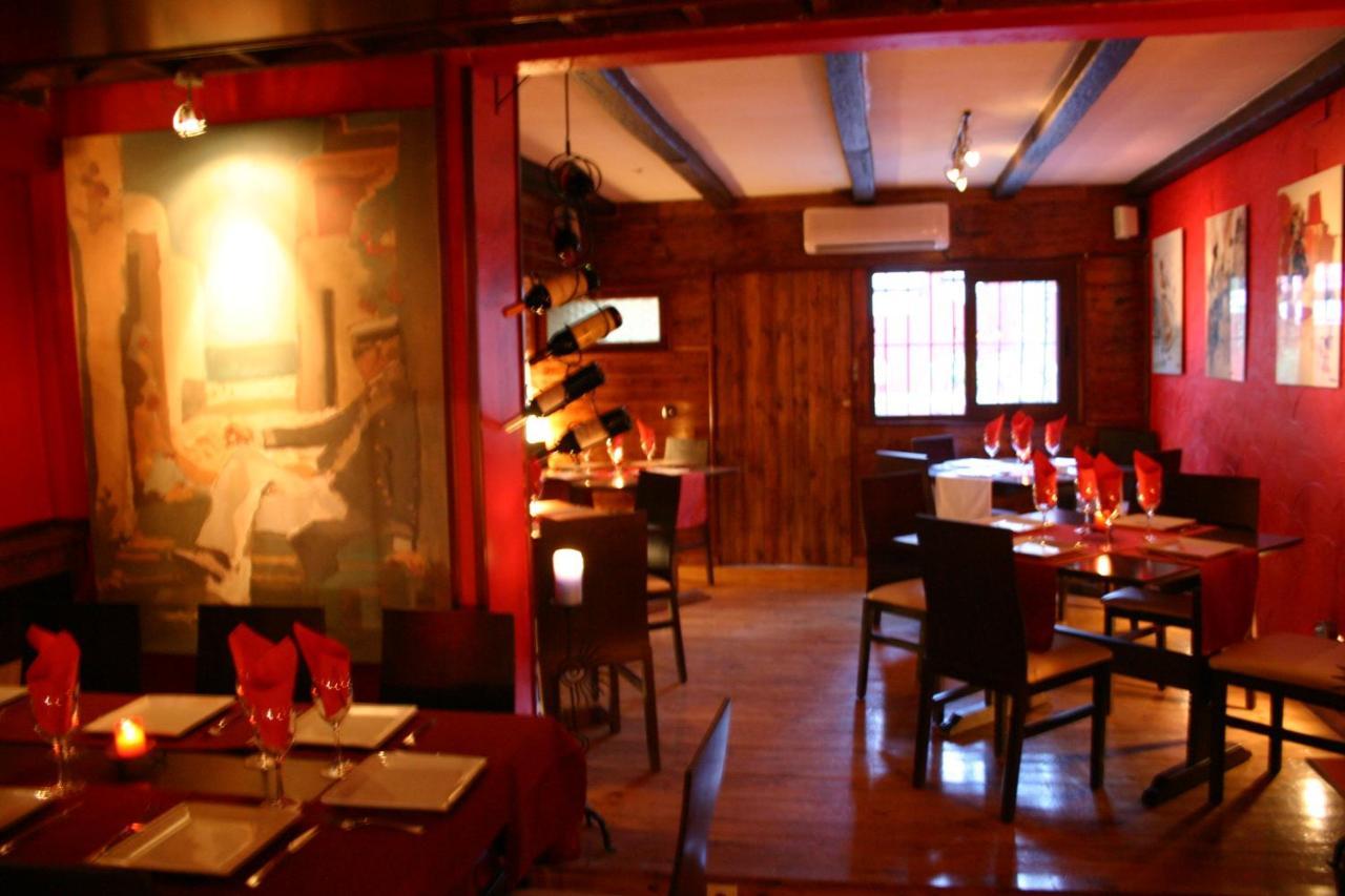 Hostal Mont Royal لقنت المظهر الخارجي الصورة