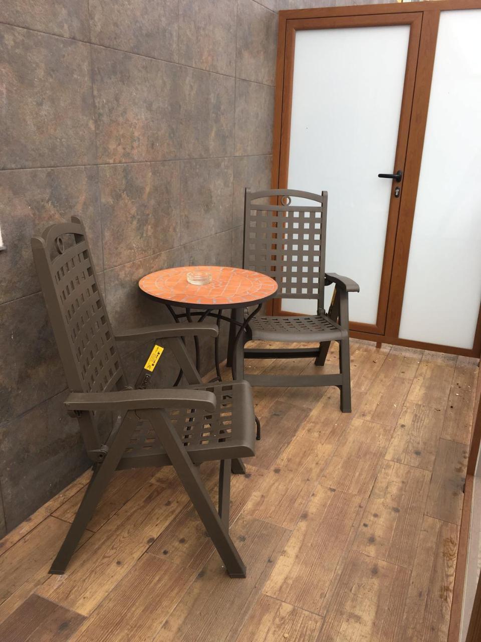 Hostal Mont Royal لقنت المظهر الخارجي الصورة